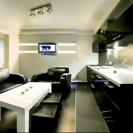 Lori + Luxer Apartament *